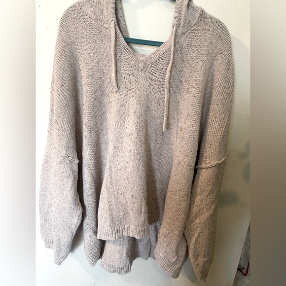 Universal Thread Sweaters - Universal Thread Hooded Sweater 100% cotton